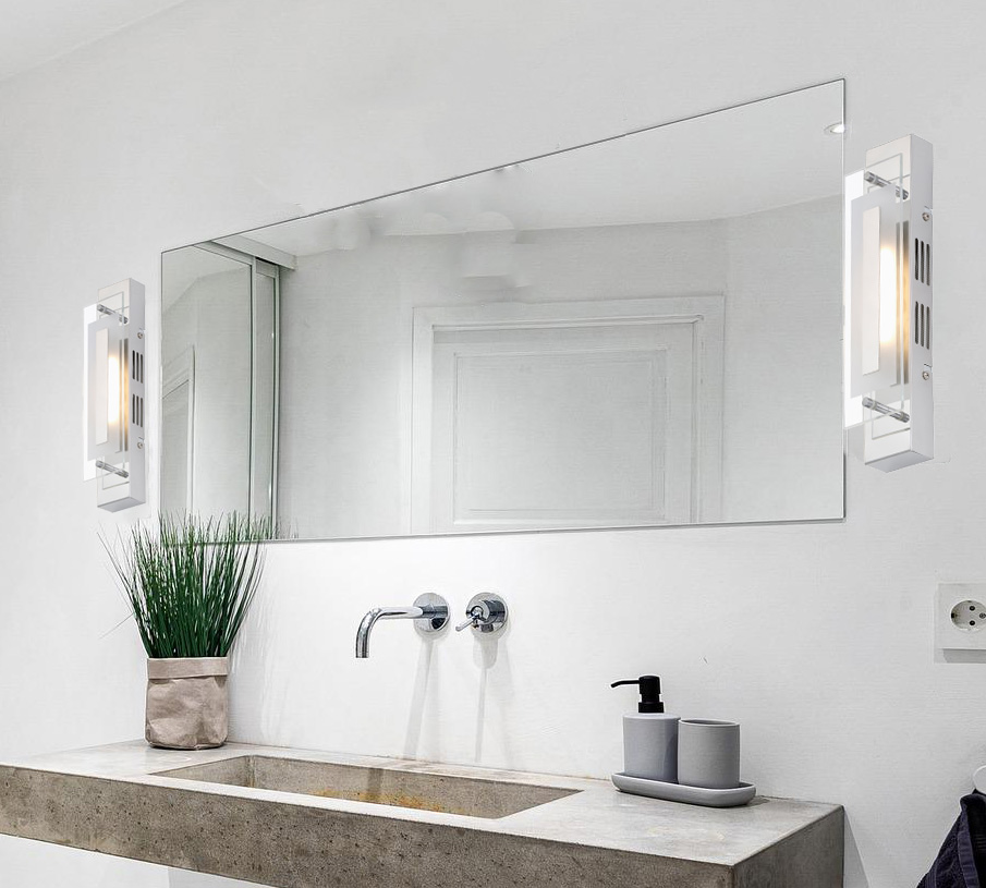 2293-018-briloner-wandlampe-spiegellampe-glas-laenglich-birne-austauschbar Schmale Wandlampe Glas Chrom Längliche LED Wandlampe mit Glas 30cm Chrom modern
