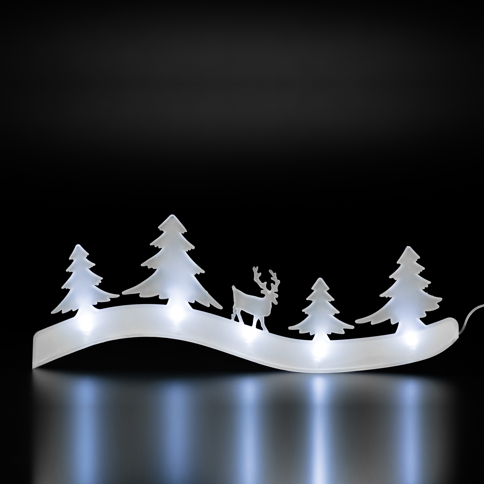 2015-10-10-Weihnachtsdeko_109 Dekorative Weihnachtsbeleuchtung 4 Tannenbäume mit Rentier, 5x0,02 W LED inkl. Batterie – Stilvolle Beleuchtung für dein Zuhause