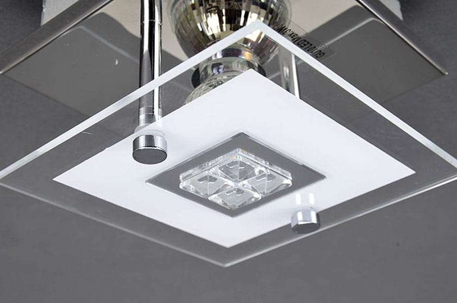 Kleine LED Wand- & Deckenleuchte TULA mit Glas Chrom 12x12cm – Stilvolle Beleuchtung für dein Zuhause Kleine LED Wand- & Deckenleuchte TULA mit Glas Chrom 12x12cm – Stilvolle Beleuchtung für dein Zuhause