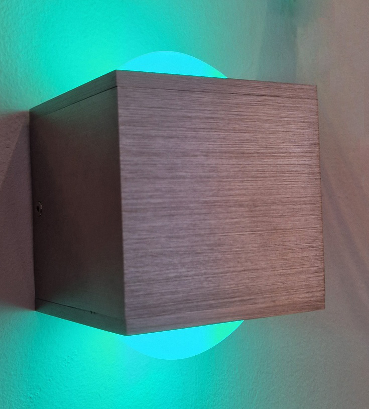 LED Wandlampe Lens mit Fernbedienung bunt warmweiß kaltweiß dimmbar Up Down Alu eckig – Stilvolle Beleuchtung für dein Zuhause LED Wandlampe Lens mit Fernbedienung bunt warmweiß kaltweiß dimmbar Up Down Alu eckig – Stilvolle Beleuchtung für dein Zuhause