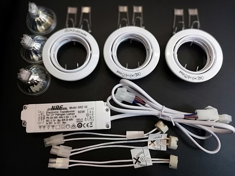 ron-set-einbaustrahler-brilliant-saasil 3er Set Einbaurahmen schwenkbar Halogen 16W 12V Deckenstrahler Ron * Rund Einbau Spots von Brilliant Deckenspots Set Halogen weiß drehbar * Spot Lampe Decke