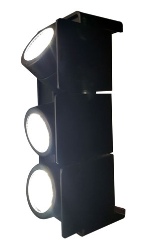 strahler-3-flammig-kalt-led-strahler-schaufenster-schwarz-drehbar-schwenkbar-segno-830101-saasil-de Komplett verstellbar, schwenkbar und individuell ausrichtbar zur gezielten Beleuchtung von Bereichen und Objekten!