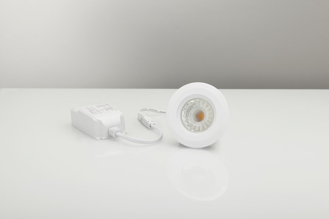 LED Einbau Spot dimmbar weiß 7W IP44 60mm MD-99 Einzelspot mit Trafo – Stilvolle Beleuchtung für dein Zuhause LED Einbau Spot dimmbar weiß 7W IP44 60mm MD-99 Einzelspot mit Trafo – Stilvolle Beleuchtung für dein Zuhause