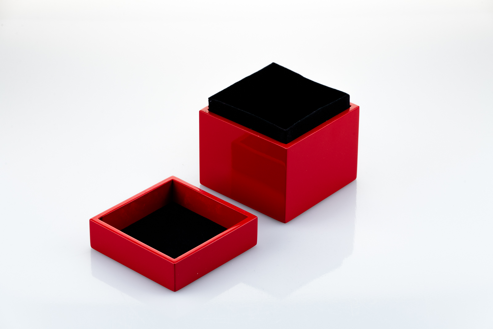 ebay_1600_091 Schmuck Box aus Holz in Rot Glanzend 4604 – Stilvolle Beleuchtung für dein Zuhause