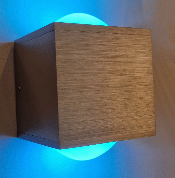 LED Wandlampe Lens mit Fernbedienung bunt warmweiß kaltweiß dimmbar Up Down Alu eckig – Stilvolle Beleuchtung für dein Zuhause LED Wandlampe Lens mit Fernbedienung bunt warmweiß kaltweiß dimmbar Up Down Alu eckig – Stilvolle Beleuchtung für dein Zuhause